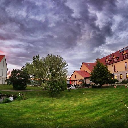 Hotel Und Restaurant Rittergut Kreipitzsch 나움부르크 외부 사진