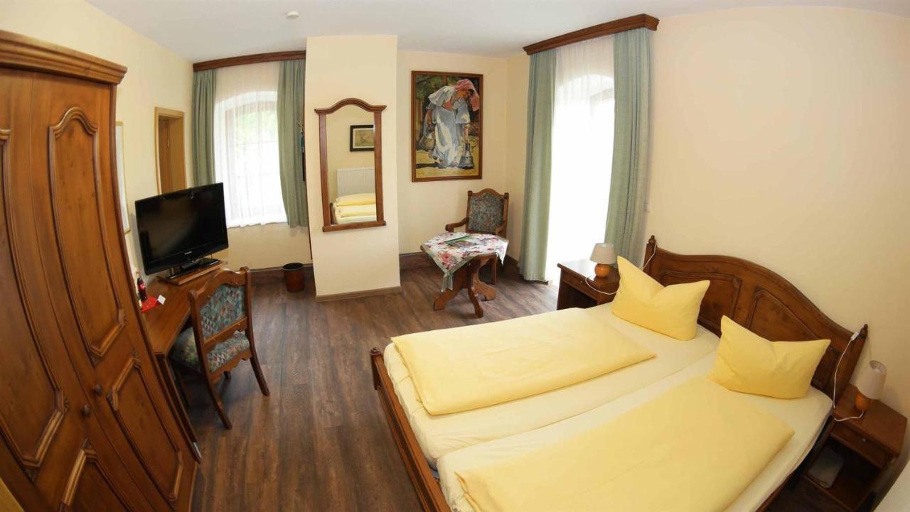 Hotel Und Restaurant Rittergut Kreipitzsch 나움부르크 외부 사진