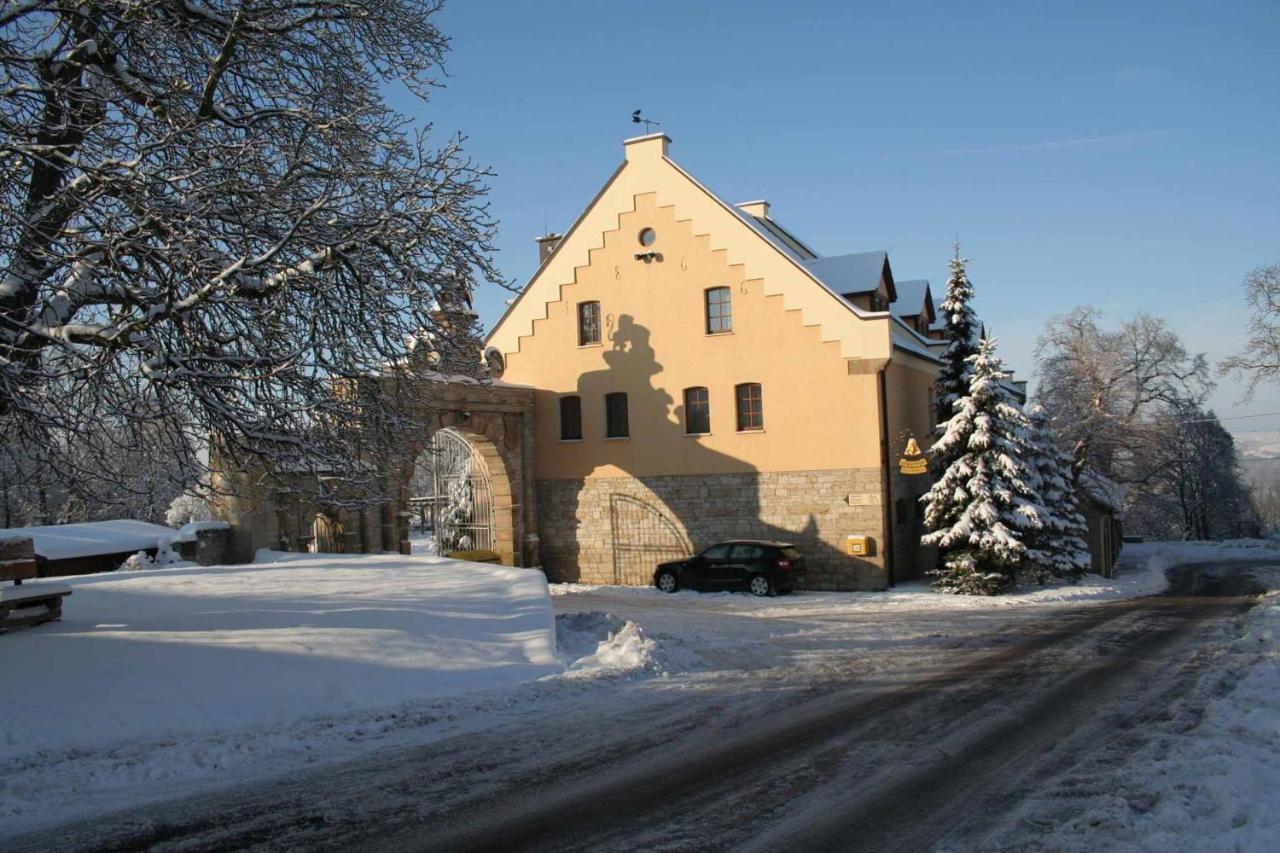 Hotel Und Restaurant Rittergut Kreipitzsch 나움부르크 외부 사진