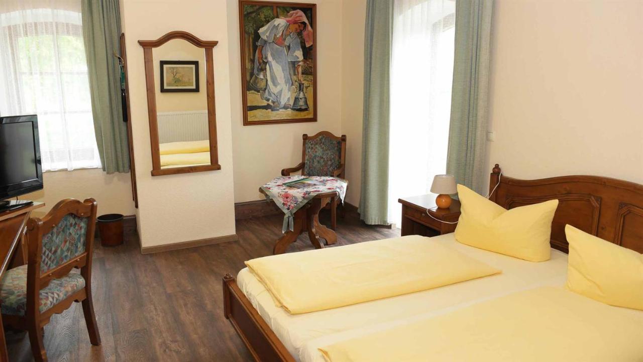Hotel Und Restaurant Rittergut Kreipitzsch 나움부르크 외부 사진