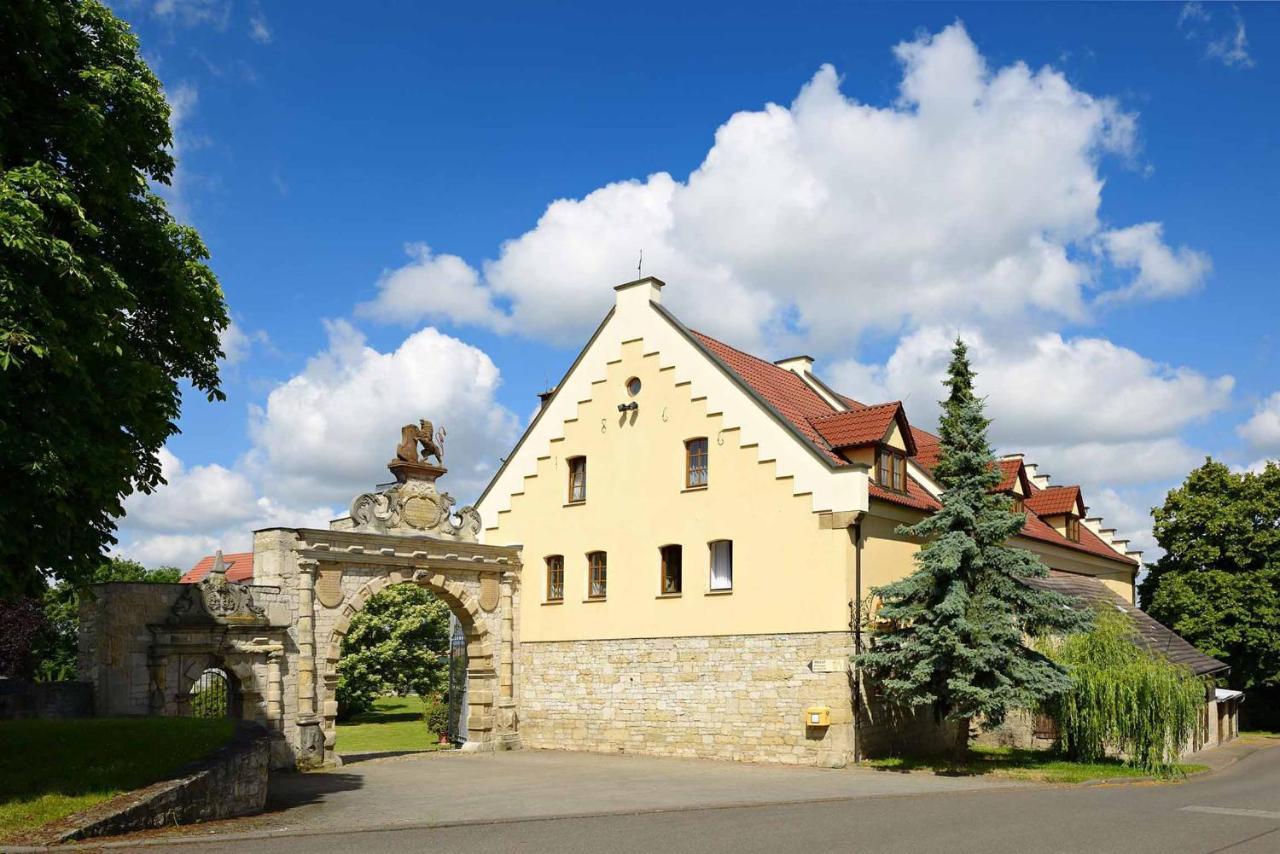 Hotel Und Restaurant Rittergut Kreipitzsch 나움부르크 외부 사진