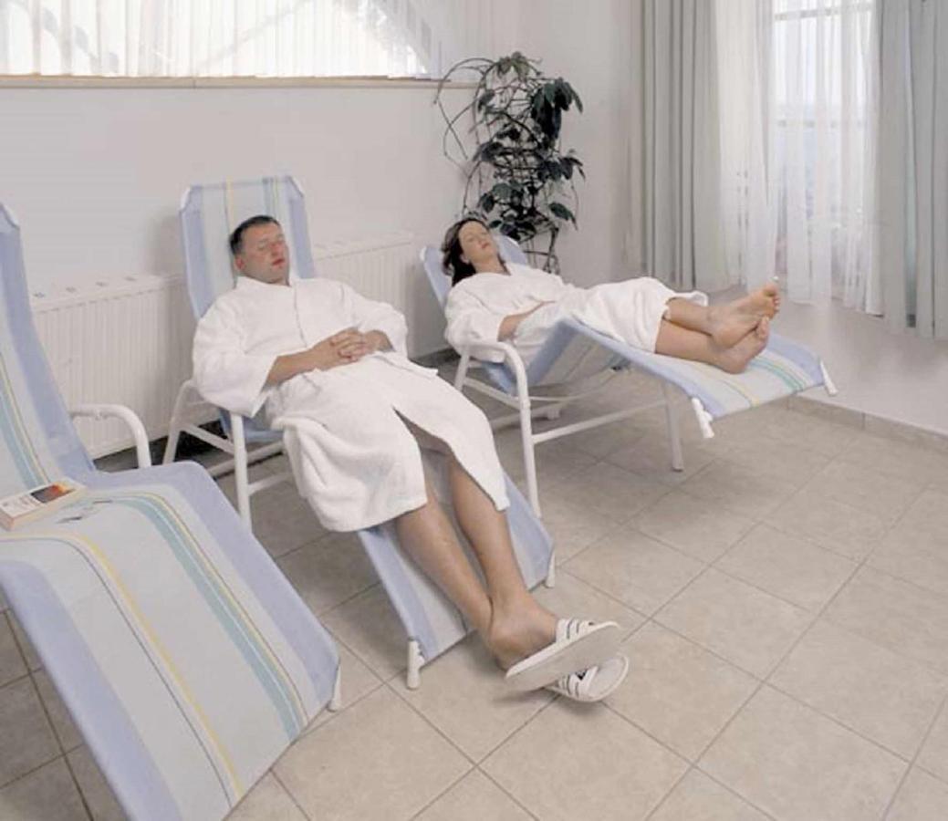 Hotel Und Restaurant Rittergut Kreipitzsch 나움부르크 외부 사진